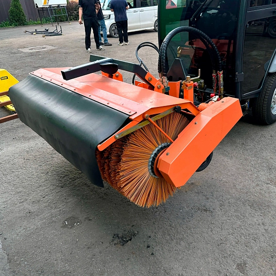 Подметальная дизельная машина ASTOR Z 1500 Titan